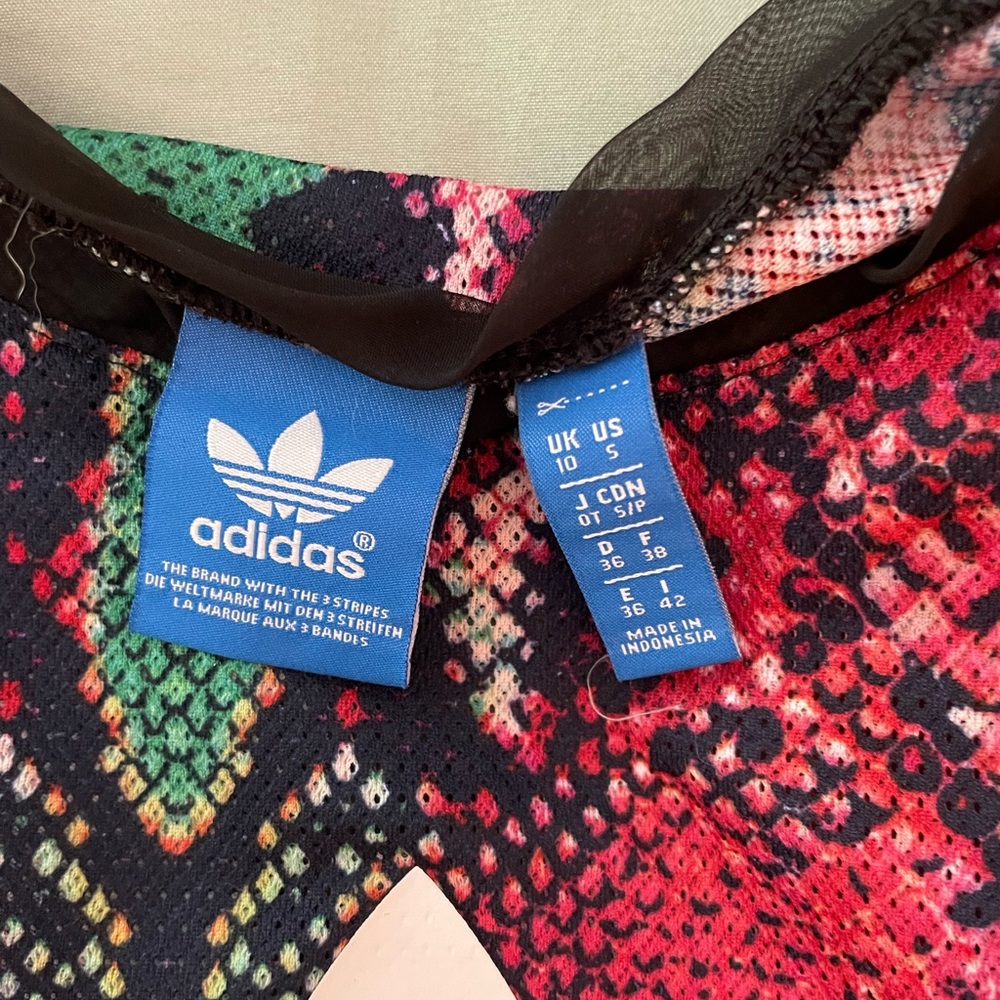 Adidas tank, small